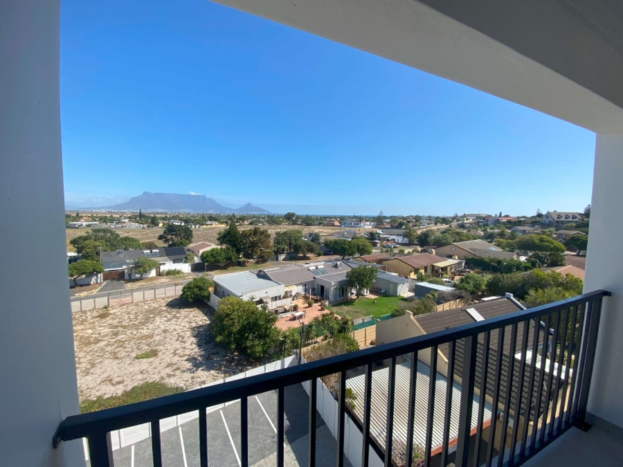 2 Bedroom Property for Sale in Table View Western Cape